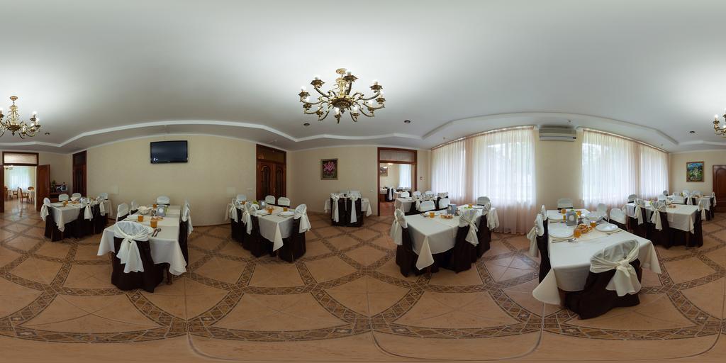 Sonyachna Polyana Hotel Exterior photo